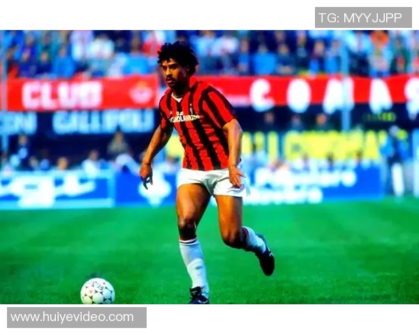 球星跨界挑战街头足球打野球 全新赛季球场上的另类风采