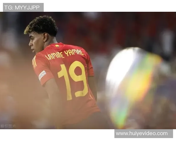 绿茵巨星风采展现世界足球传奇人物魅力之旅