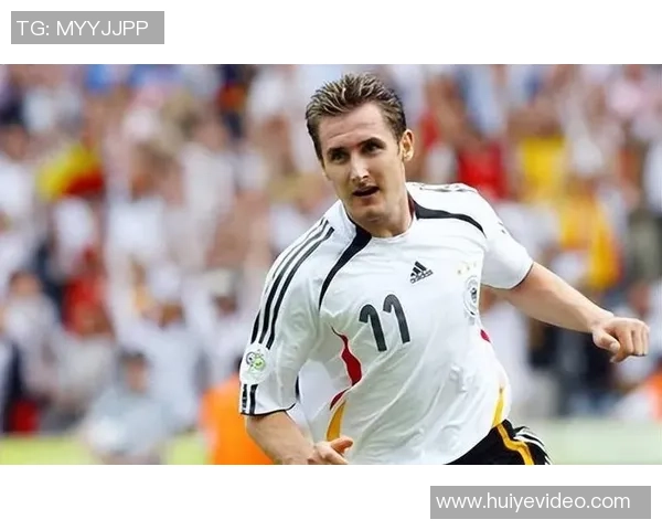 足球历史十大巨星荣誉盘点：谁才是足坛真正的王者